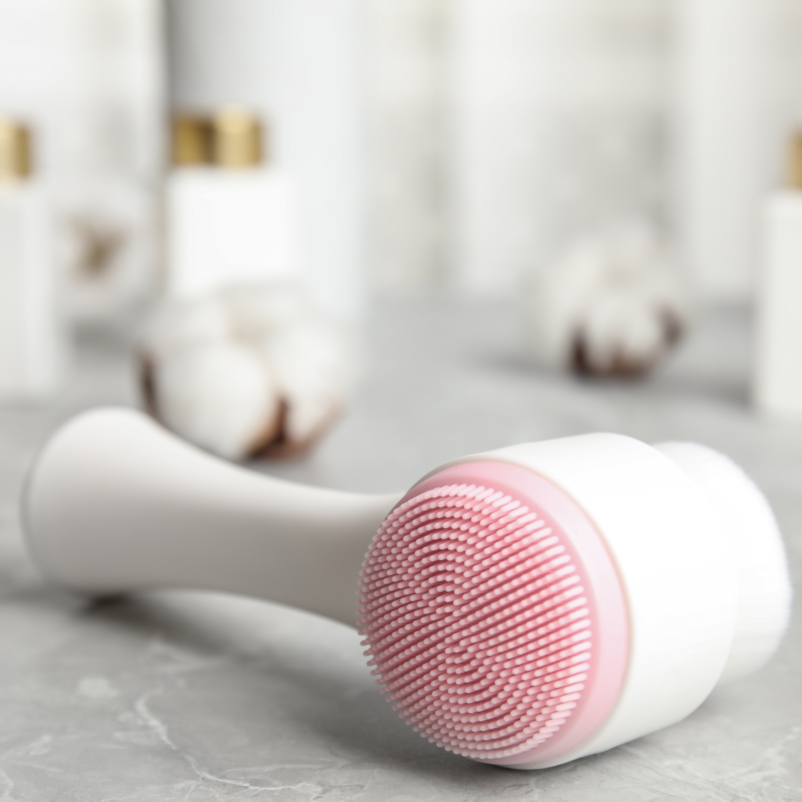 Facial Cleansing Brush