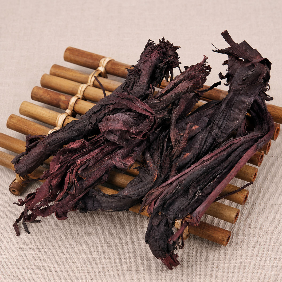 Purple Gromwell Root for Acne-Prone Skin: What It Is and Why We Use It